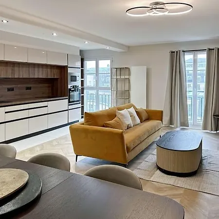 Apartment The Art Of *