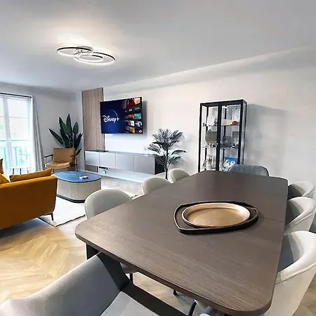Apartment The Art Of *